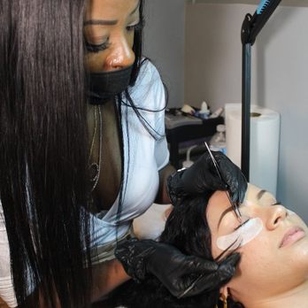 Maliyah Minks - Completing a full set - Eyelash Service Near Me - Park Forest, Illinois Maliyah Minks - Completing a full set - Eyelash Service Near Me - Park Forest, Illinois