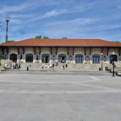 Chalet du Mont-Royal - Mount Royal Park (Parc du Mont-Royal)_Yelp_Sanju-5