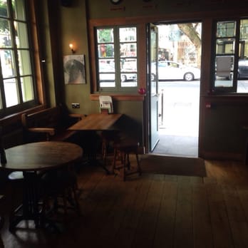Fitzrovia Belle - A nice little bar - Gastropubs Near Me - London, XGL