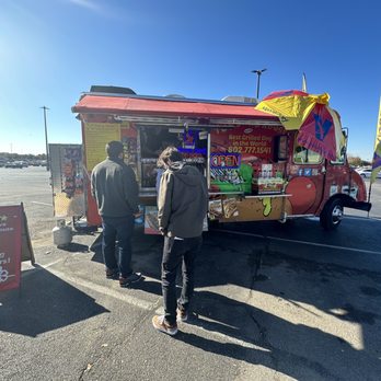TJ's Dawg House - Hot Dogs Near Me - Richardson, Texas
