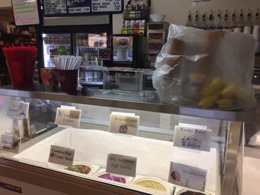 Lafeens Takeout Delivery 17 Photos 23 Reviews Donuts 151 N Burlington Blvd Burlington Wa Phone Number Yelp