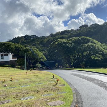 Kapena Falls - Local Flavor Near Me - Honolulu, Hawaii
