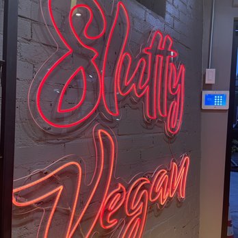 Slutty Vegan - Vegan Near Me - Brooklyn, New York