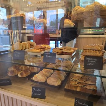 Planta Coffee House - Pastry display case - Coffee & Tea Near Me - Pleasanton, California Planta Coffee House - Pastry display case - Coffee & Tea Near Me - Pleasanton, California