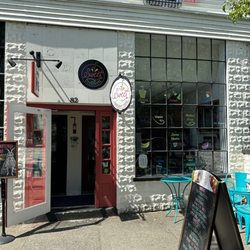 Sweet Harvest Smoothie Shoppe - Front of store