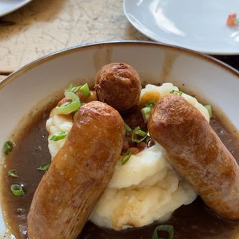 The Peddlers Daughter - Bangers and mash - Irish Pub Near Me - Haverhill, Massachusetts