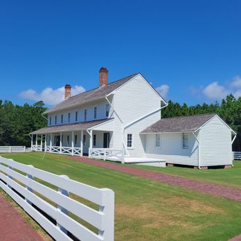 Cape Hatteras Lighthouse - Visitor Center with Ranger - Landmarks & Historical Buildings Near Me - Buxton, North Carolina Cape Hatteras Lighthouse - Visitor Center with Ranger - Landmarks & Historical Buildings Near Me - Buxton, North Carolina