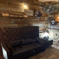Mom’s Bar