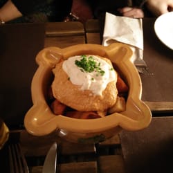 Espai Terres Llunyanes - Patatas bravas con moniato, romesco y allioli