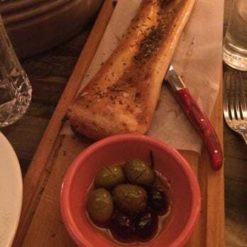 Bustan - Delicious bread and olives that came with the hummus - Mediterranean Near Me - New York, New York