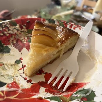 Le Panier - Tarte aux Poires - Bakeries Near Me - Seattle, Washington Le Panier - Tarte aux Poires - Bakeries Near Me - Seattle, Washington