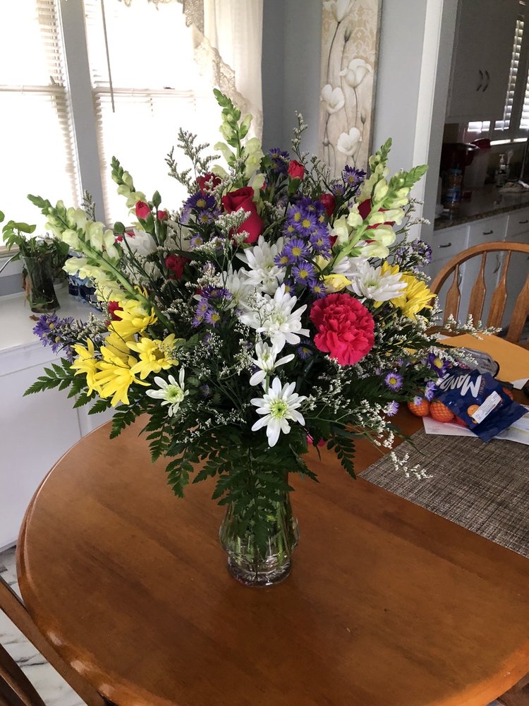 GARY’S FLORIST Updated October 2024 674 Bultman Dr, Sumter, South