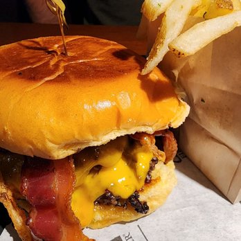 Firestone Walker Brewing- Buellton - Cali western smash burger - Brewpubs Near Me - Buellton, California Firestone Walker Brewing- Buellton - Cali western smash burger - Brewpubs Near Me - Buellton, California