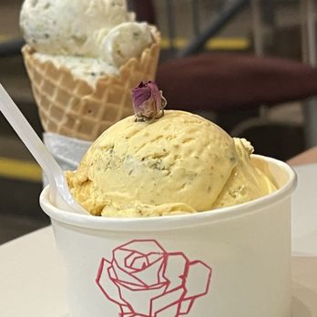 Kinrose Creamery - Orange blossom & Saffron rose - Ice Cream & Frozen Yogurt Near Me - Pasadena, California