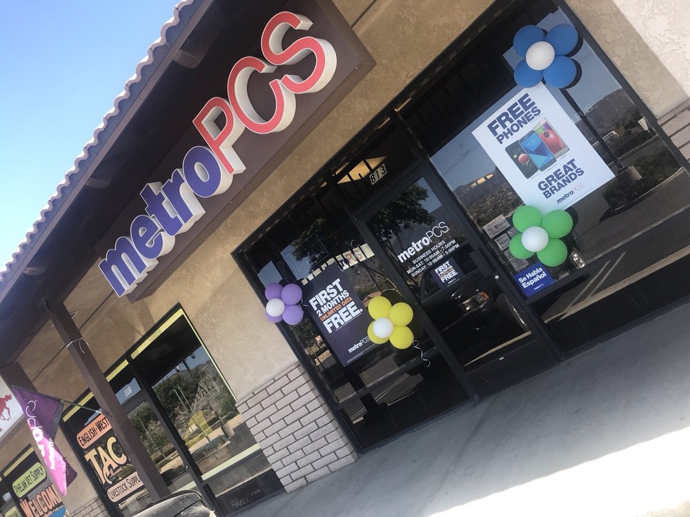 METROPCS CLOSED Updated July 2024 3936 Phelan Rd, Phelan