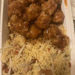 $10.50 General Tsos Chicken Dinner Combo. Looks ok but it lacked seasoning, believe it or not lol