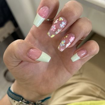 Four Seasons Nail Spa - Nail Salons Near Me - Cumming, Georgia Four Seasons Nail Spa - Nail Salons Near Me - Cumming, Georgia