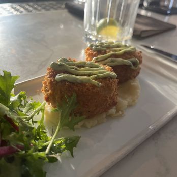 Element by Marriott - Crab Cakes - Hotels Near Me - Detroit, Michigan Element by Marriott - Crab Cakes - Hotels Near Me - Detroit, Michigan