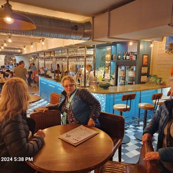 Berties Proper Fish & Chips - Fish & Chips Near Me - Edinburgh, EDH