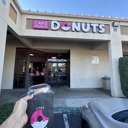 Cake Among Us
