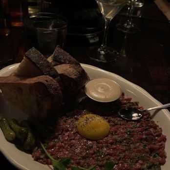 Armitage Alehouse - Pubs Near Me - Chicago, Illinois