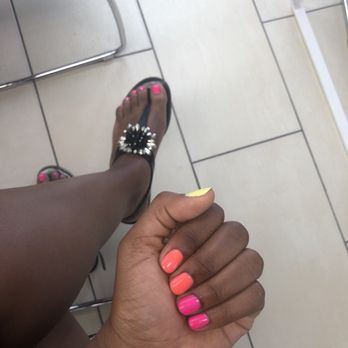 Art Cuban Nails - Gel mani pedi, I LOVE neon colors !!! Beautiful work done by Lizandra gracias - Nail Salons Near Me - Miami, Florida
