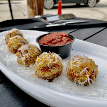 Sauce on the Side - Tomato Basil Bites - Salad Near Me - St. Louis, Missouri Sauce on the Side - Tomato Basil Bites - Salad Near Me - St. Louis, Missouri
