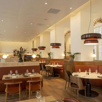 Doubletree by Hilton Sittard - Restaurant - Hotels Near Me - Sittard, LI