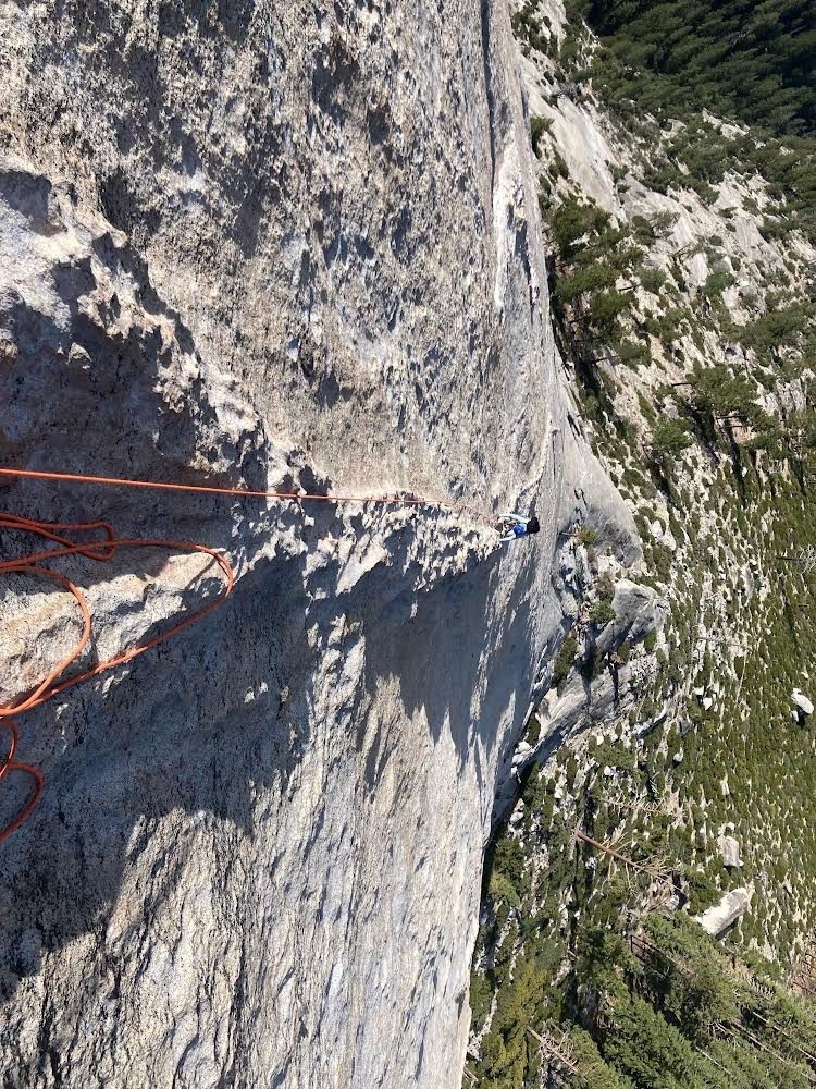 Yosemite Mountaineering School Logo