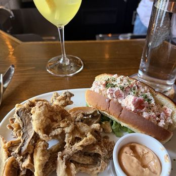 The Wine Vault - Lemonciello Spritz, shroom fries and lobster roll. - Wine Bars Near Me - Vermilion, Ohio The Wine Vault - Lemonciello Spritz, shroom fries and lobster roll. - Wine Bars Near Me - Vermilion, Ohio