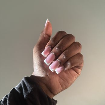 Daisy Nails - Nail Salons Near Me - Lancaster, California