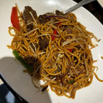 Ginger - House Style Wok-tossed Soft Noodles (beef) - Chinese Near Me - National Harbor, Maryland Ginger - House Style Wok-tossed Soft Noodles (beef) - Chinese Near Me - National Harbor, Maryland