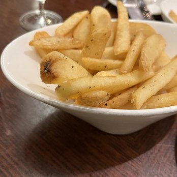 Cedars Steaks & Oysters - Steakhouses Near Me - Mashantucket, Connecticut