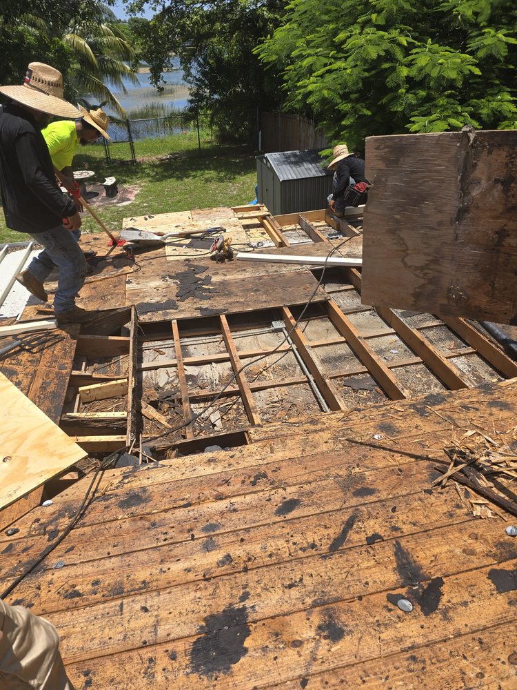 Slide of Advanced Roofing & Construction