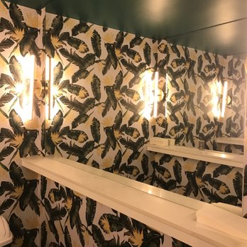 Canary - Funky bathroom decor - Cocktail Bars Near Me - Santa Monica, California Canary - Funky bathroom decor - Cocktail Bars Near Me - Santa Monica, California