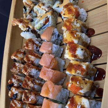 Sushi Payce - Panther roll, Philadelphia Roll, Crabby Crab Roll, Tiger Roll - Sushi Bars Near Me - Chicago, Illinois