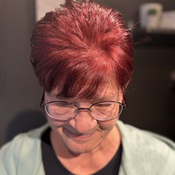 Divine Vibrancy By Kaitlynn - Hair Stylists Near Me - Clermont, Florida Divine Vibrancy By Kaitlynn - Hair Stylists Near Me - Clermont, Florida