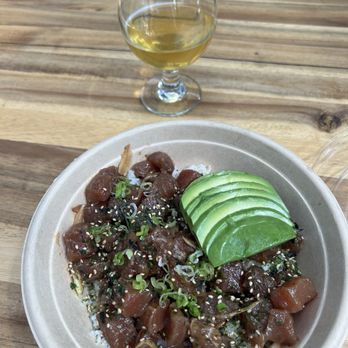 Crooked Goat Brewing - Poke bowl from Sushi Kosho To Go, Tropic Thunder sour beer - Brewpubs Near Me - Sebastopol, California Crooked Goat Brewing - Poke bowl from Sushi Kosho To Go, Tropic Thunder sour beer - Brewpubs Near Me - Sebastopol, California