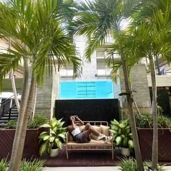 The Balfour Hotel - Garden pool view: loved this area nice and quiet, surrounded by beautiful tropical plants - Hotels & Travel Near Me - Miami, Florida The Balfour Hotel - Garden pool view: loved this area nice and quiet, surrounded by beautiful tropical plants - Hotels & Travel Near Me - Miami, Florida