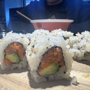 Ito Sushi Asian Bistro - Spicy Tuna Roll w. Avocado * tasted fresh - Sushi Bars Near Me - Castle Rock, Colorado Ito Sushi Asian Bistro - Spicy Tuna Roll w. Avocado * tasted fresh - Sushi Bars Near Me - Castle Rock, Colorado