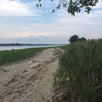 Seaport Association - Feel free to wander on the beach! You'll have the whole island to yourself. - Boat Tours Near Me - Norwalk, Connecticut