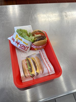 In-N-Out Burger by null