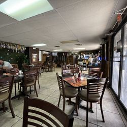 Cidra’s Restaurant - Salón comedor