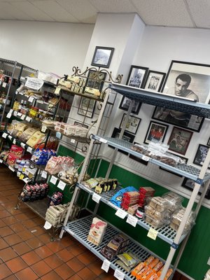 Orsi's Italian Bakery & Pizzeria by null