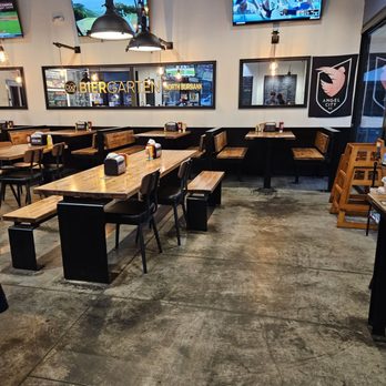 Dog Haus Biergarten - Dining area - Breakfast & Brunch Near Me - Burbank, California Dog Haus Biergarten - Dining area - Breakfast & Brunch Near Me - Burbank, California