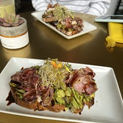 The Grounds Bean Bar - Grounds Avocado Toast