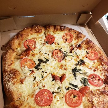 Mellow Mushroom Chantilly - Great white pizza - Pizza Near Me - Chantilly, Virginia