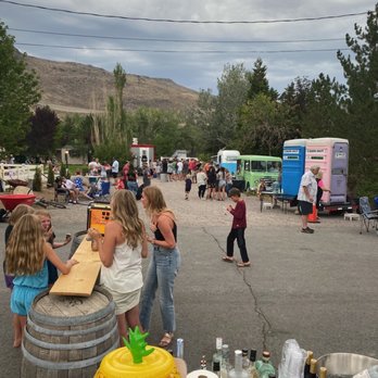 Preemos Street Food - Block party! - Burgers Near Me Preemos Street Food - Block party! - Burgers Near Me