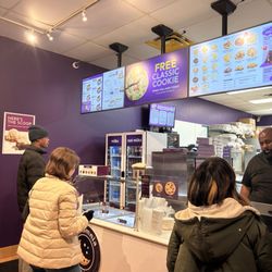 Insomnia Cookies