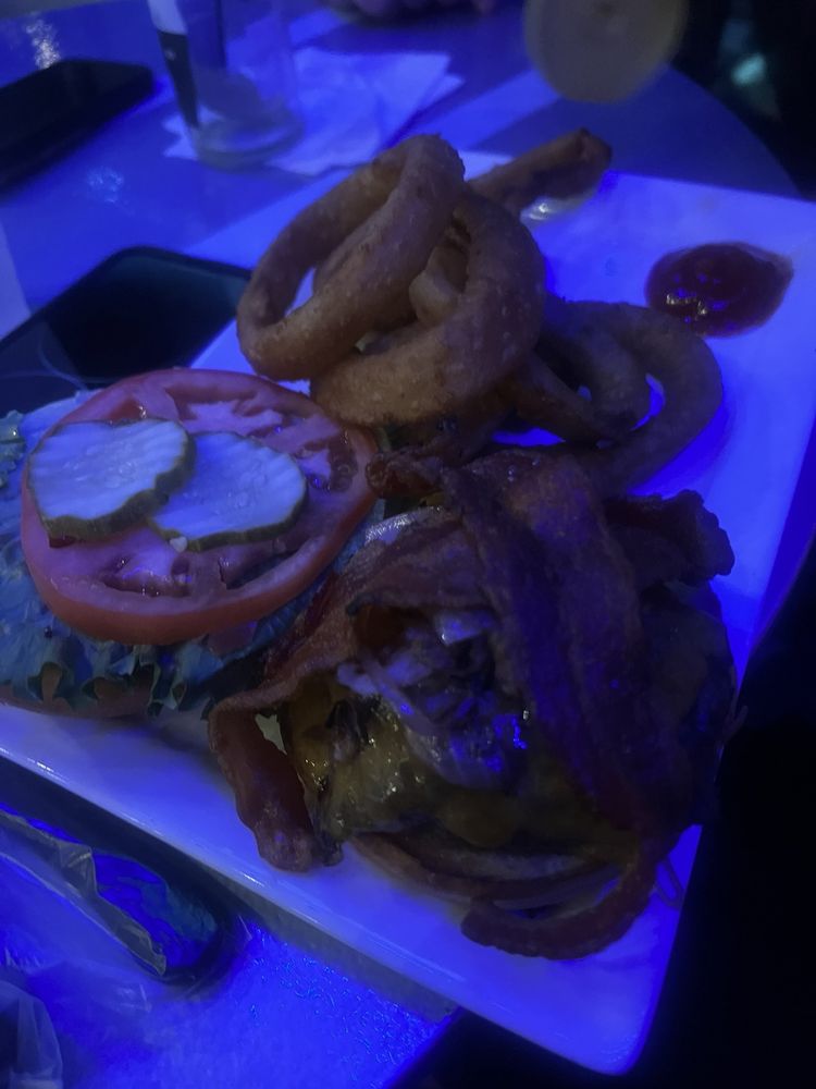 Cliff's Bar & Grill Image